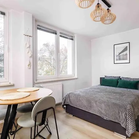 Ochota District By Vaya * Warschau